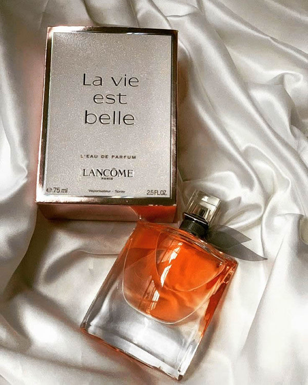 LANCOME PARIS La Vie Est Belle Perfume Spray for Women